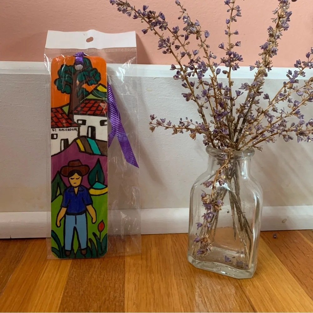 Hand Painted El Salvador Souvenier Wooden Bookmark Folk Art